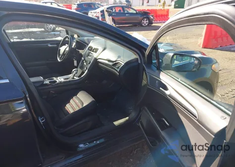 2013 Ford Fusion Se z USA, uszkodzony, nr VIN 3FA6P0HR2DR201175